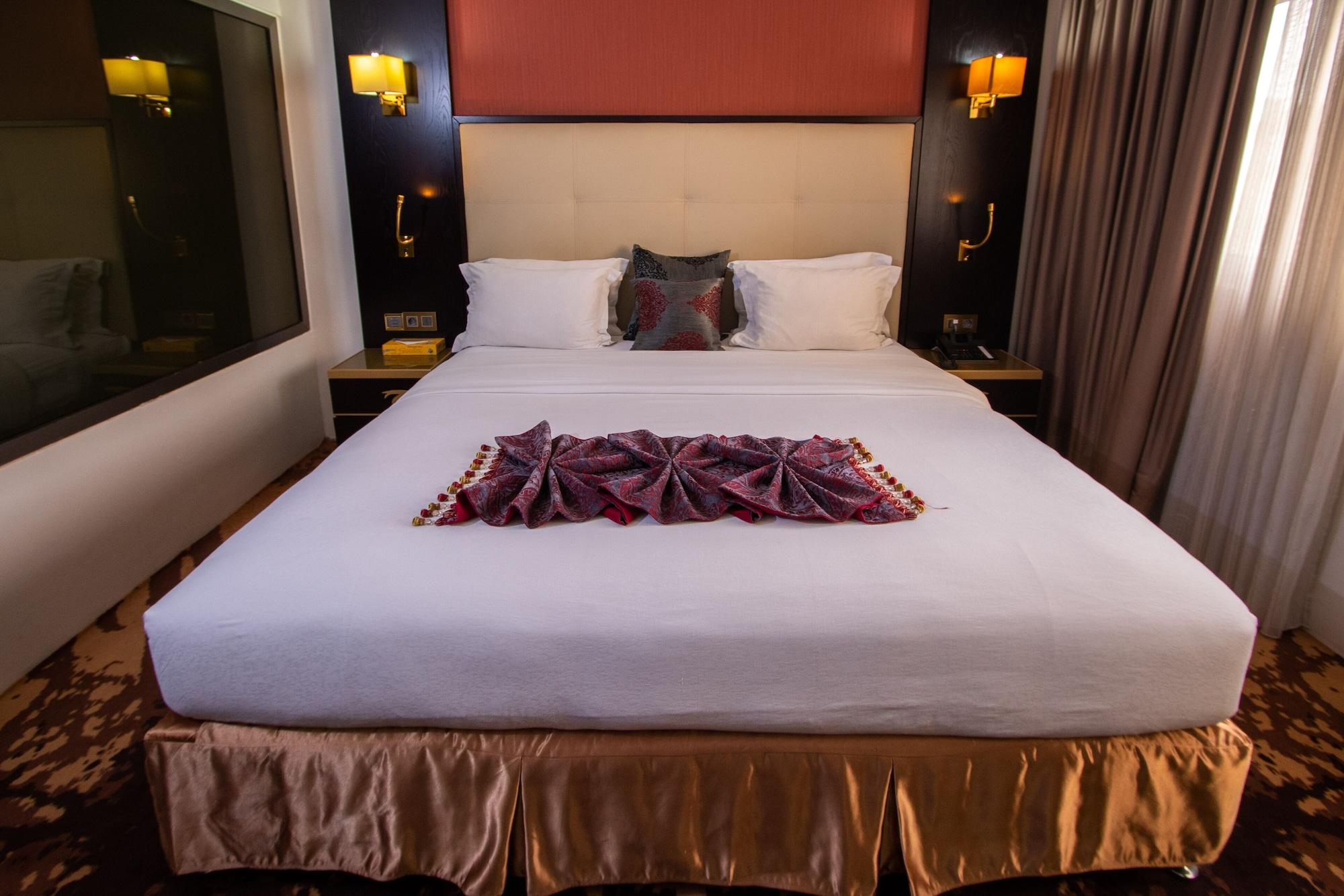 Fleur De Lys Plateau 4* Dakar