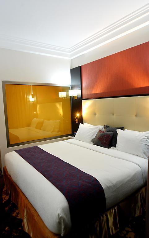Fleur De Lys Plateau Hotel 4*