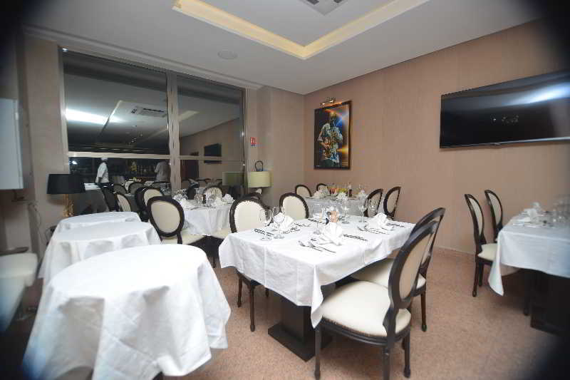Hotel Fleur De Lys Plateau 4*