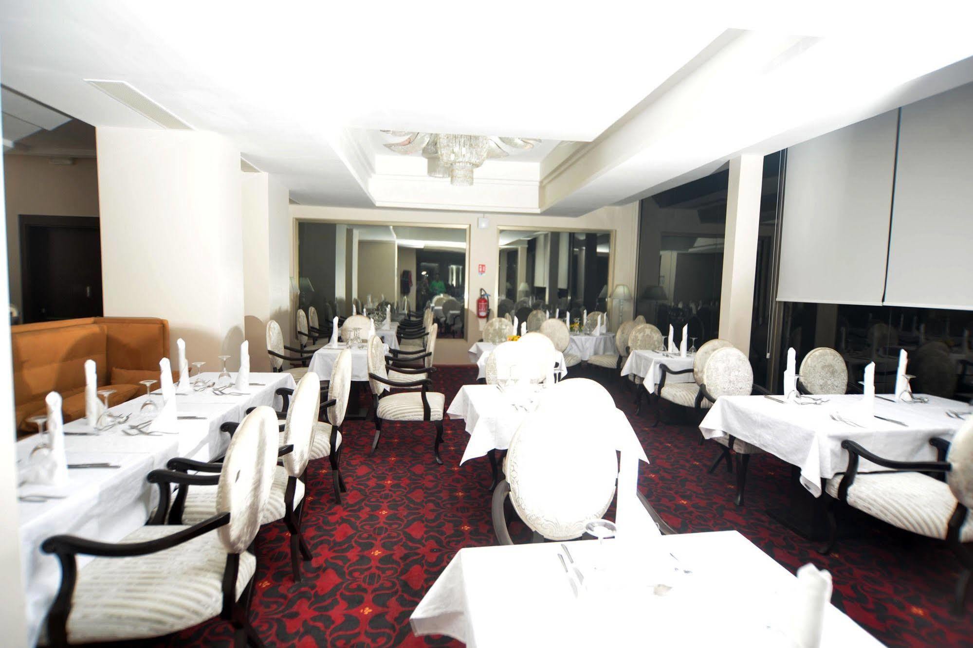 Hotel Fleur De Lys Plateau